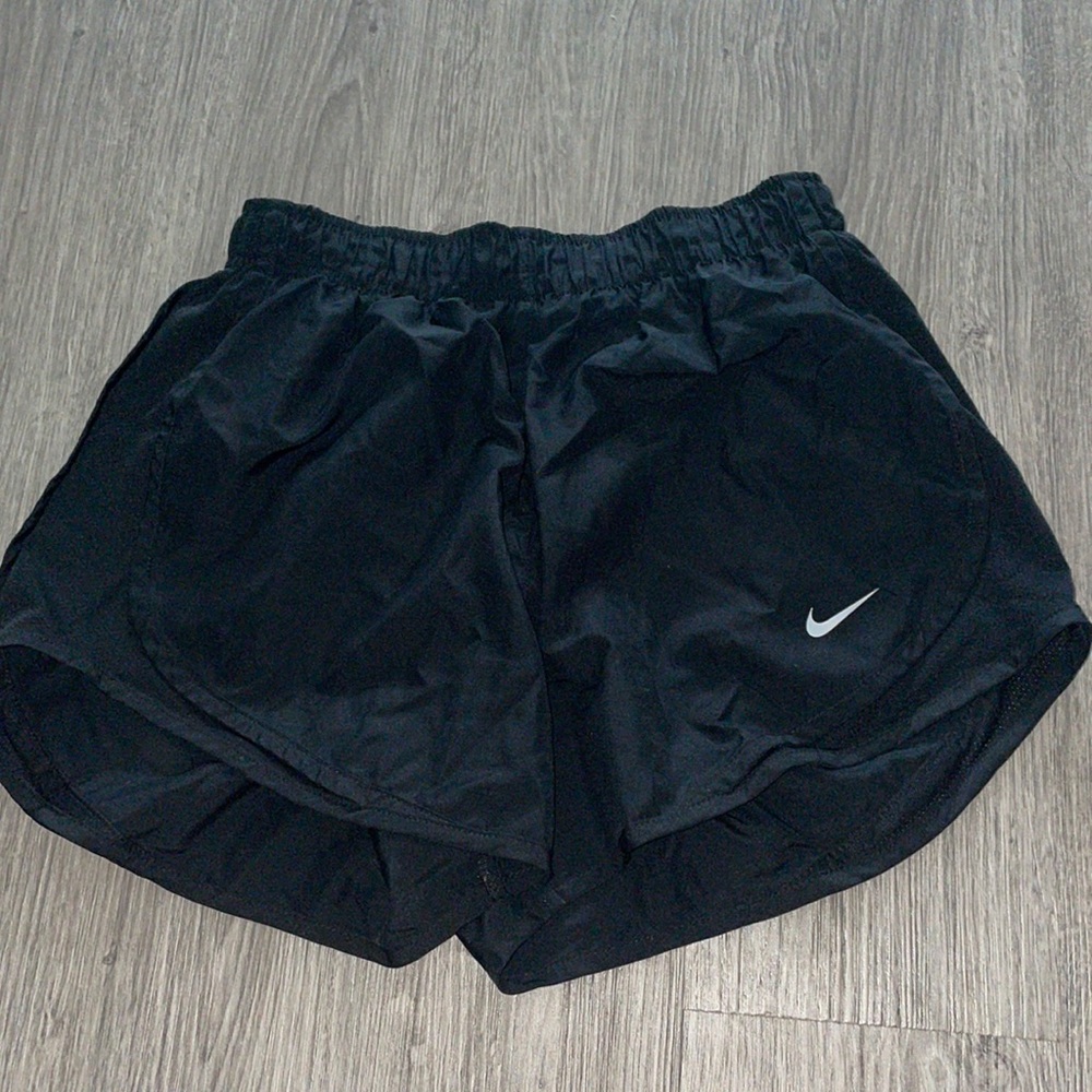 COPY - nike dri fit shorts size small